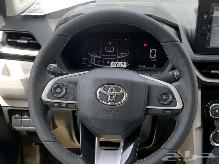 تويوتا فيلوز GLX بنزين 2025 18