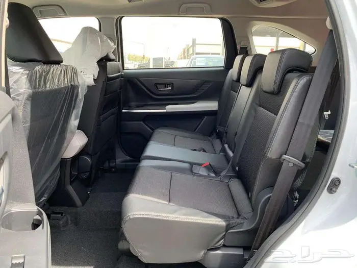 تويوتا فيلوز GLX بنزين 2025 11