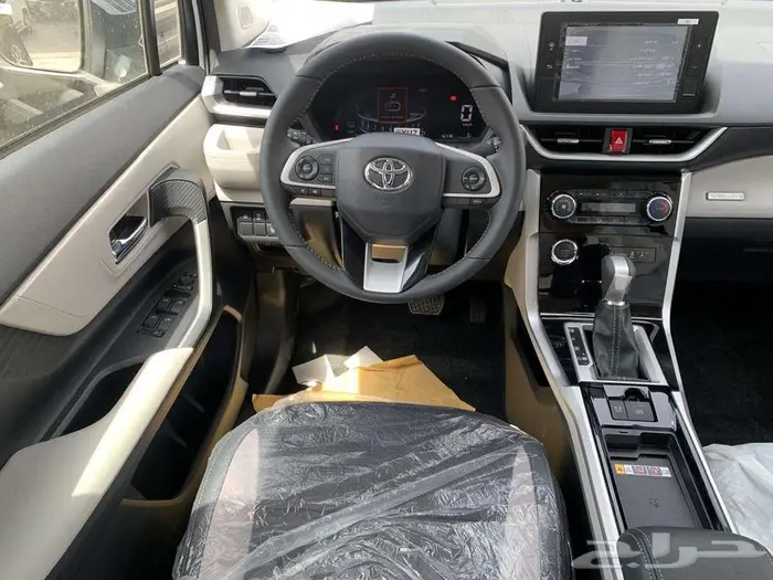 تويوتا فيلوز GLX بنزين 2025 15