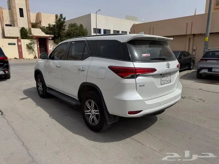 فورتشنر 4 سلندر دبل موديل 2024 ممش 17 الف فقط 4