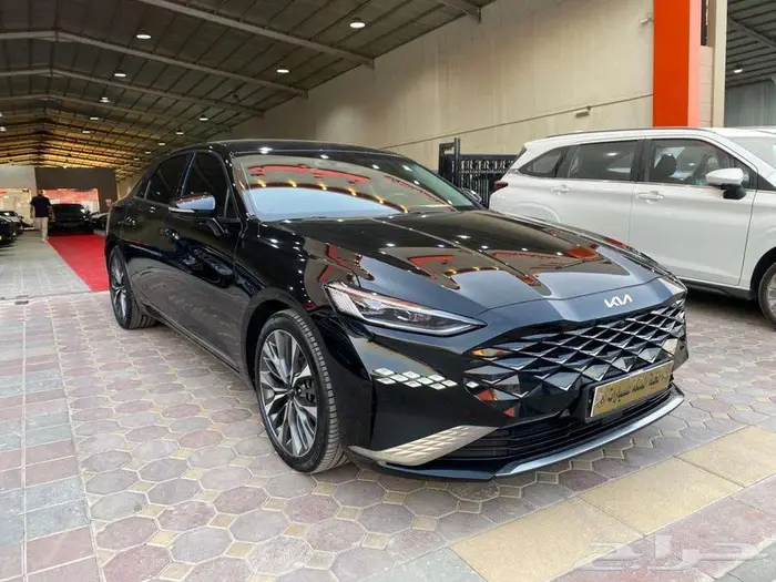 كيا k8 مستورد بنزين موديل 2022 بروجيكتور 4 كاميرات 3