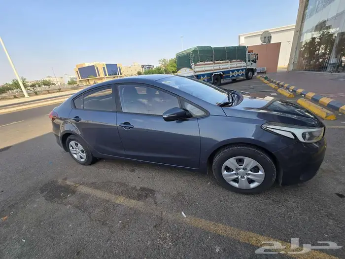 كيا سيراتو 2018 3