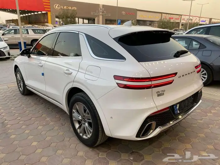جينسيس gv70 موديل 2021 مستورد كوري 4 سلندر 2.5 4