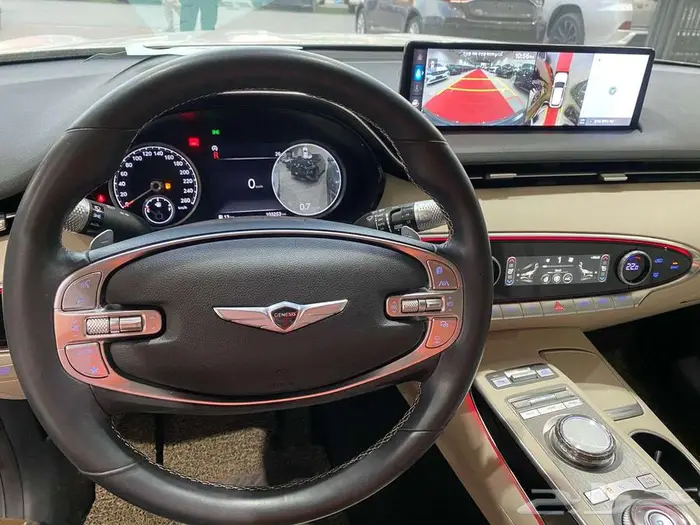 جينسيس gv70 موديل 2021 مستورد كوري 4 سلندر 2.5 8