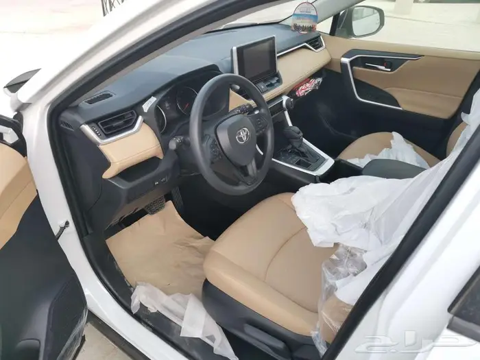 تويوتا راف فور فتحة XLE بنزين 2025 8