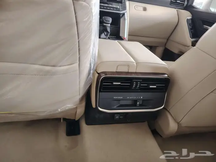 تويوتا لاندكروزر جي اكس ار L4 بنزين 2025 رقم 4 سعودي 17