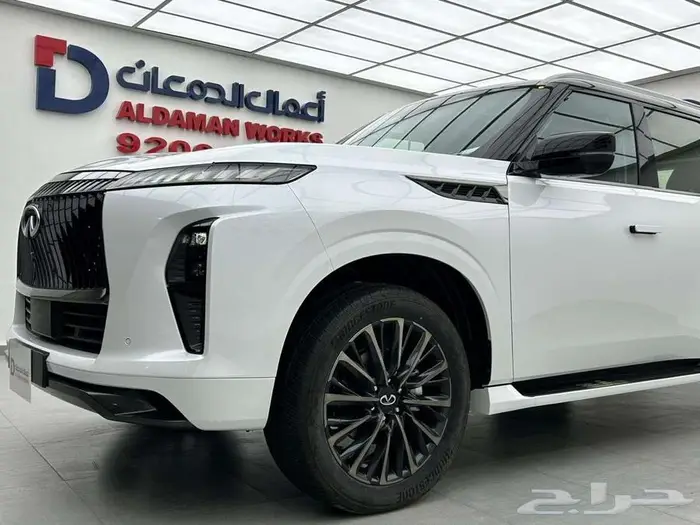 انفينتي QX80 اوتو جراف 2025 تجمع بين الفخامة والرفاهيه 6