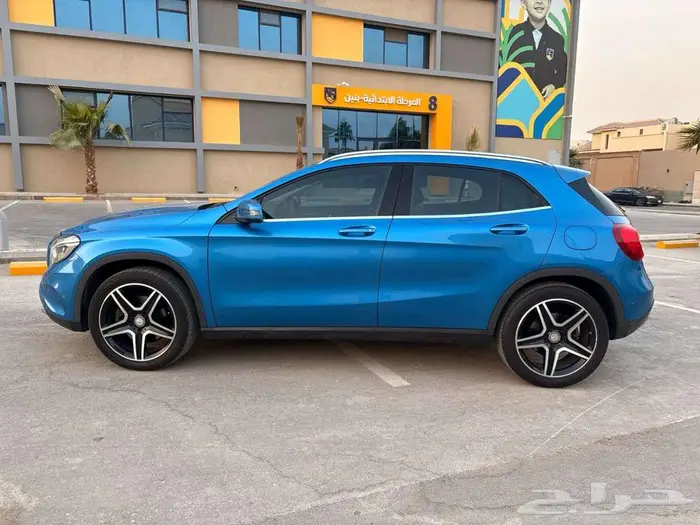Mercedes GLA250 3