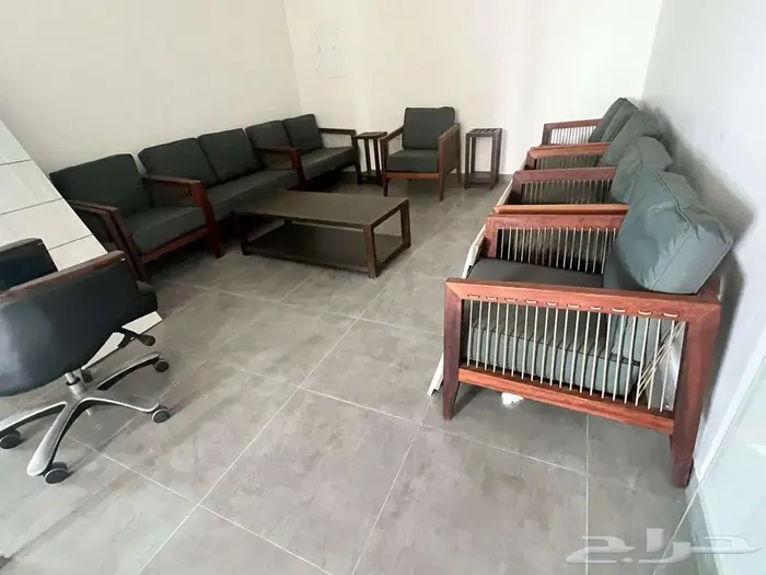 اثاث مكتبي للبيع بالدمام 1