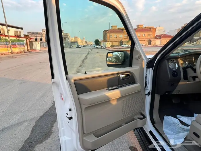 فورد اكسبيدشن سعودي بدون دبل 2014 6