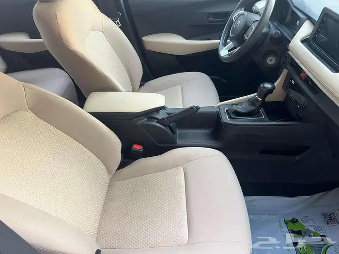 تويوتا يارس 2023 نص فل بدي وكاله 16