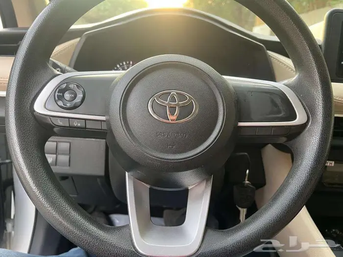 تويوتا يارس 2023 نص فل بدي وكاله 13