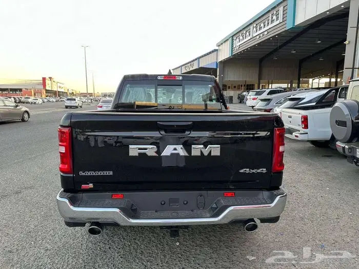 دودج رام 1500 لارامي غمارتين موديل 2025 عرض باقل الاسعار 11