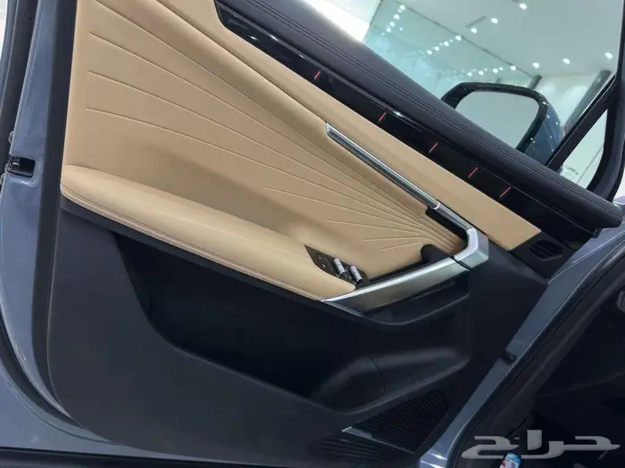 سيارة جيلي ستار راي _2024_ بلون مميز 10