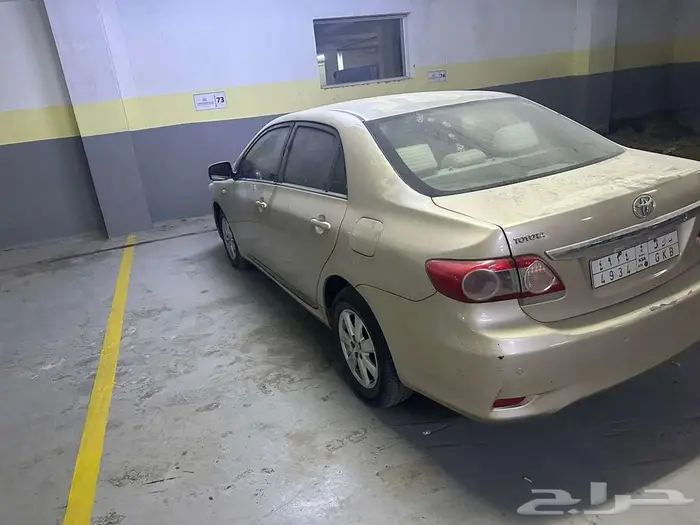 للبيع  تويوتا كورولا 2012   فئة XLI فل كامل 10