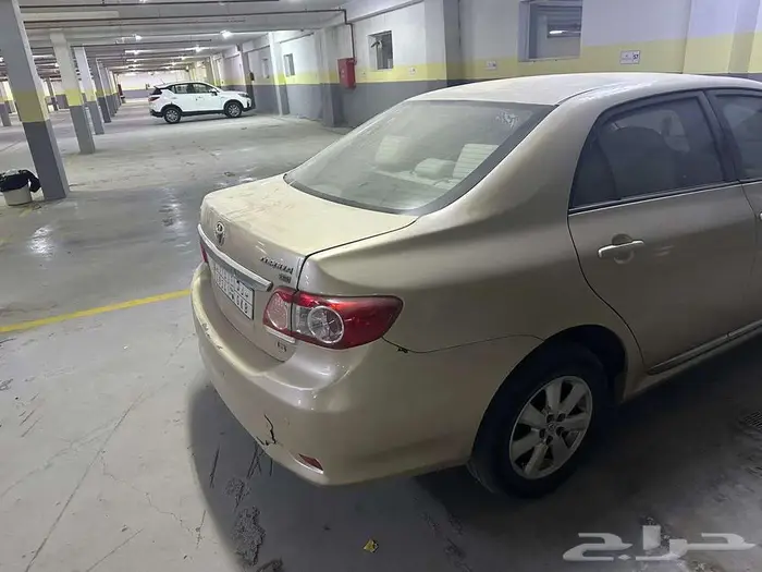 للبيع  تويوتا كورولا 2012   فئة XLI فل كامل 12