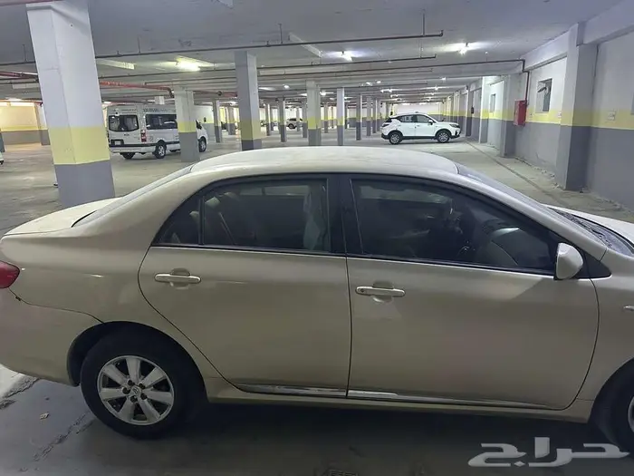 للبيع  تويوتا كورولا 2012   فئة XLI فل كامل 11