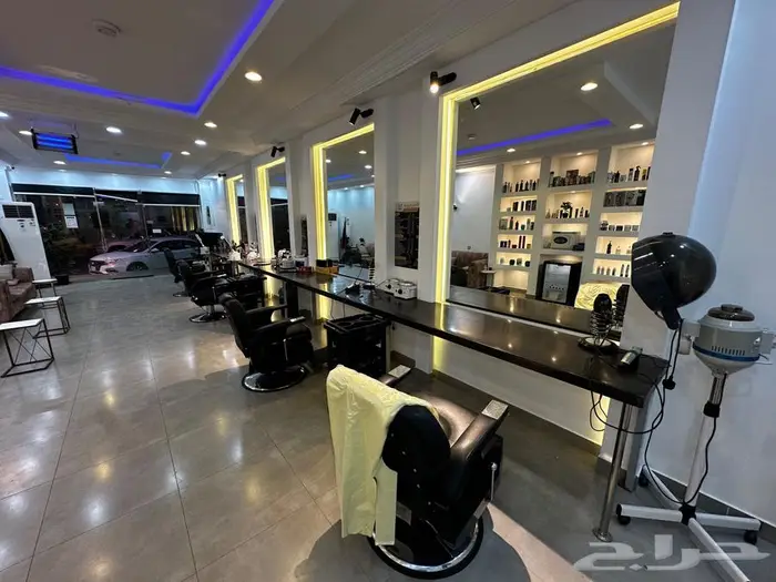 صالون حلاقه V.I.P للتقبيل 2