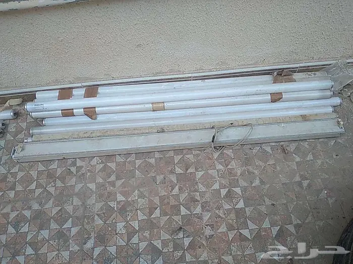 للبيع لمبات سقف واسلاك 6
