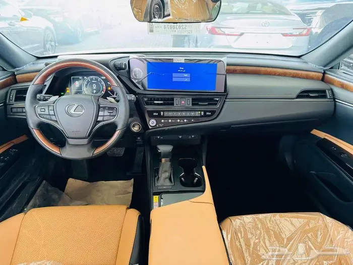 لكزس ES350CC بلس موديل 2025 بالنقد والتقسيط 9