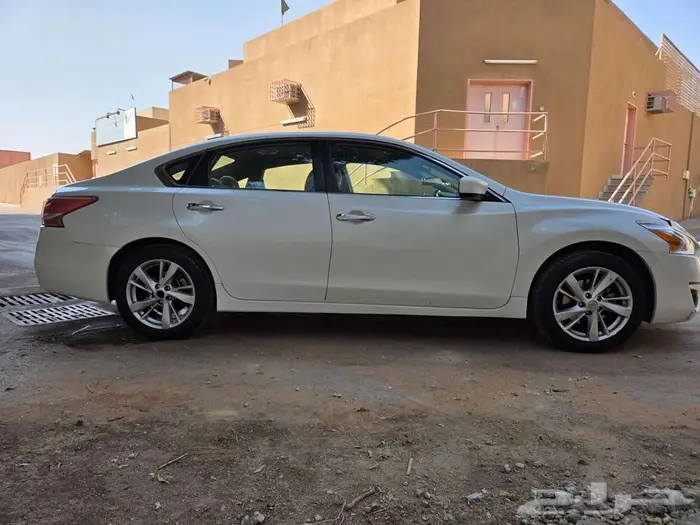 للبيع التيما نص فل v6 اللون ابيض 2013 7