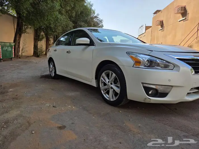 للبيع التيما نص فل v6 اللون ابيض 2013 6