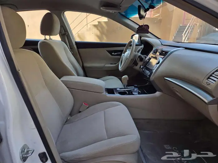 للبيع التيما نص فل v6 اللون ابيض 2013 11