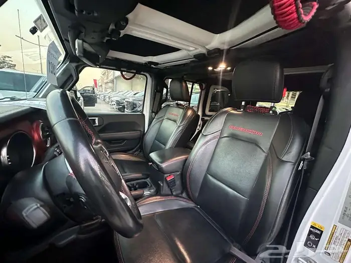 جيب رانجلر موديل 2021 فل كامل عداد 72 الف كم 10