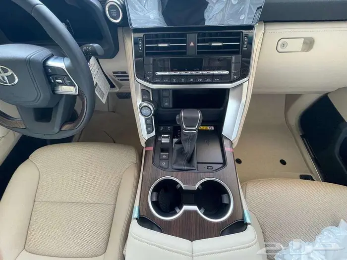 تويوتا لاندكروزر جي اكس ار L4 سعودي 2026 14