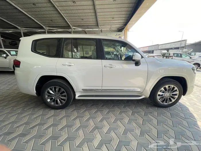 تويوتا لاندكروزر جي اكس ار L4 سعودي 2026 6