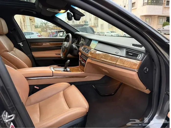 للبيع BMW 740 Li نظيف جدا 2012 فل كامل مصين جاهز 18