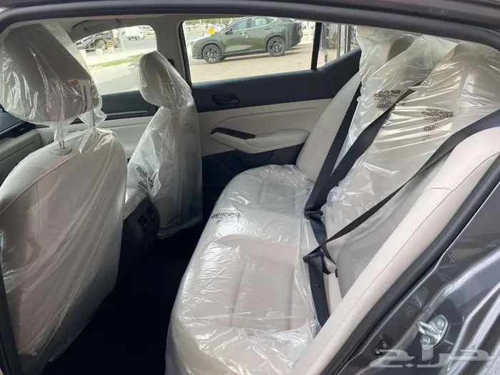 نيسان التيما استاندر موديل 2025 رمادي 7