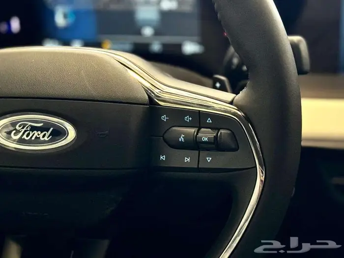 فورد تورس ترند 2026 - اسود ورمادي وابيض 18
