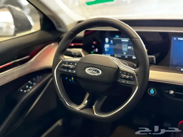 فورد تورس تيتانيوم 2026 فل كامل 13