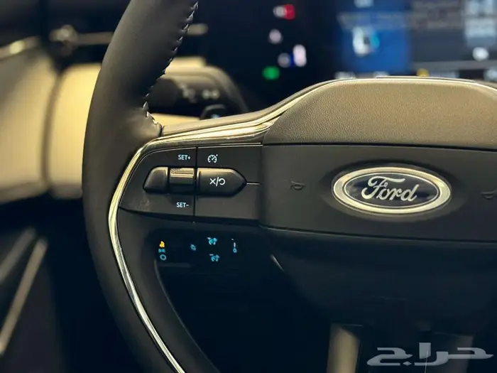 فورد تورس امبيانتي 2026 - متوفر كاش وبنوك 12