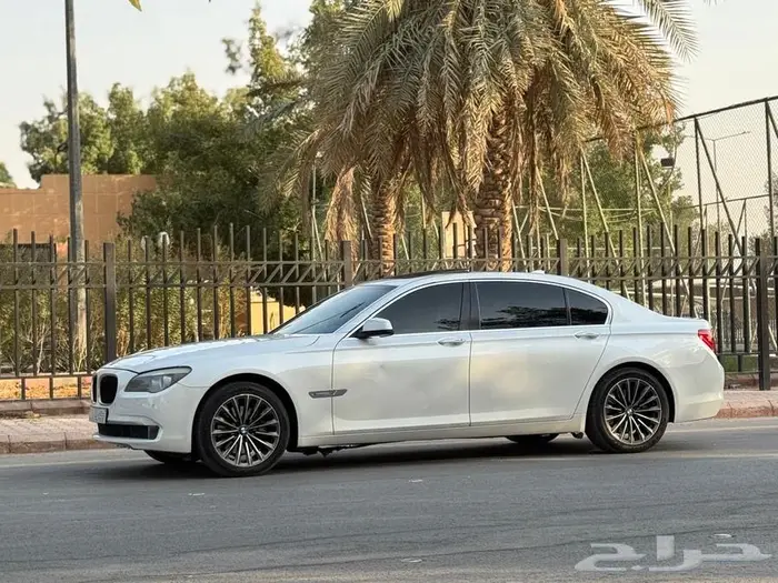 للبيع BMW 730Li 11