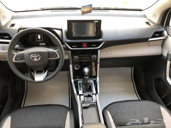 الاقل سعرا تويوتا فيلوز GLX موديل 2025 8