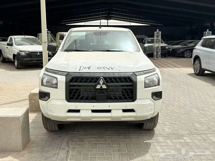 عرض خاص ميتسوبيشي L200 غمارتين دبل نص فل اوتوماتيك 2024 5