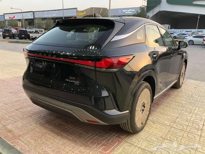 لكزس RX350BH 2024 سعودي اسود - ابيض. 24
