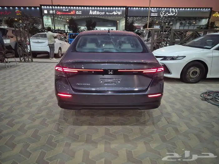 هوندا اكورد EX نص فل 2025 4
