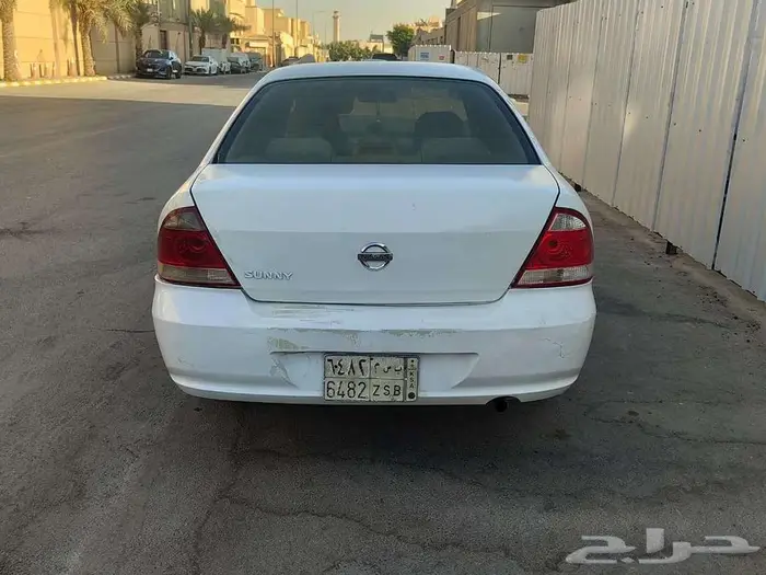 نيسان صني موديل 2011 مفحوصة 4