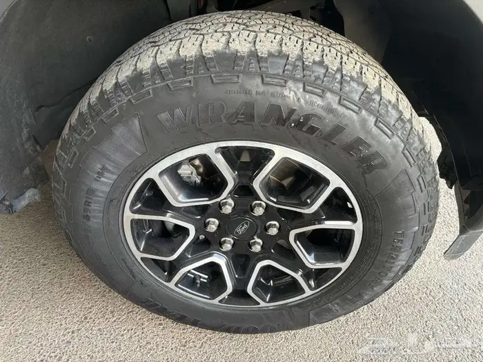 غمارتين 2023 رمادي 6سلندر سعودي عداد 58 الف كم بودي وكاله 5