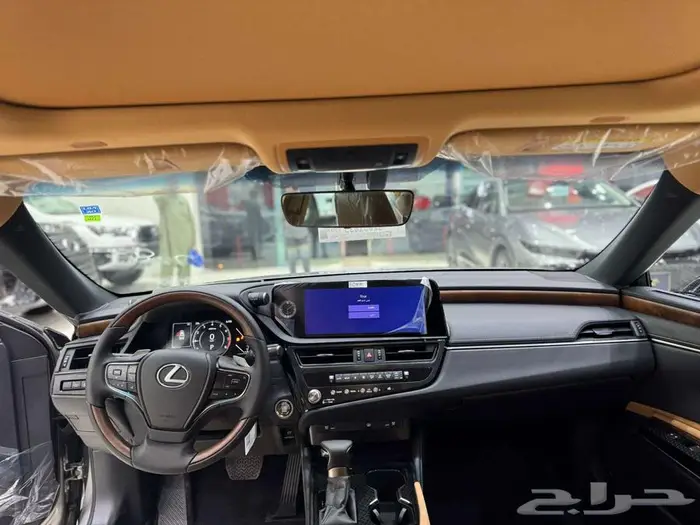 لكزس ES 350 CC بنزين موديل 2025 صادر لوحات سعودى 3