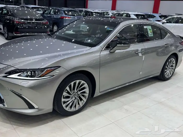 لكزس ES 350 CC بنزين موديل 2025 صادر لوحات سعودى 1