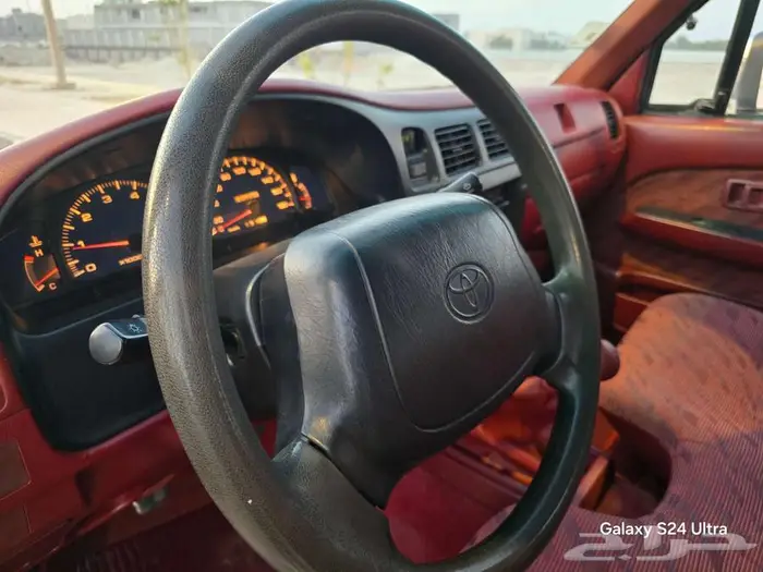 للبيع هايلكس 98 غمارتين 14