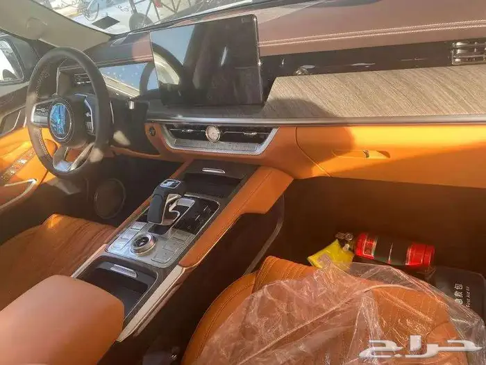 تانك 500 2026 فل كامل اللون الذهبي المميز عرض حصري 11