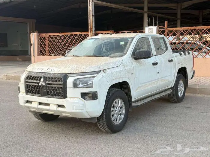 متسوبيشي غمارتين L200 قير عادي موديل 2024 اصفار 2