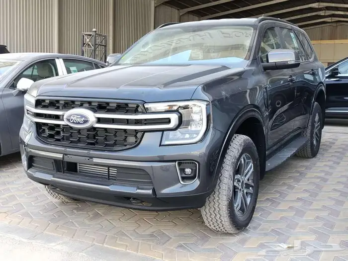 الان فورد ايفرست 7 راكب...امتلك الأناقة والقوة في كل رحلة 3