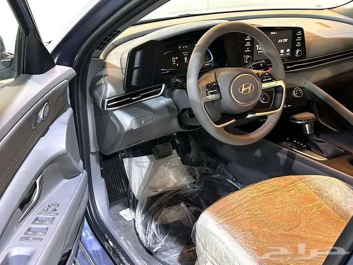 هيونداي النترا كمفورت موديلات 2025 لدى خالد للسيارات 12