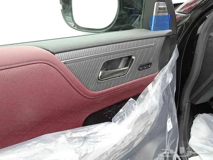 انفينتي QX80 اوتو جراف 2025 41